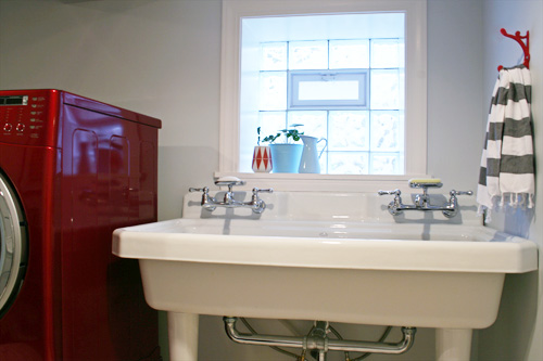Large Utility Sink in the Laundry Room