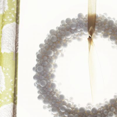 Sparkly Christmas Wreath in August's Room