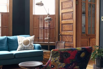 Black Walls and Wood Trim #makingitlovely