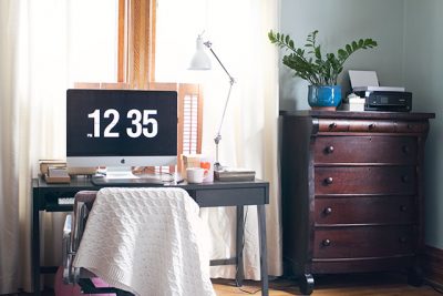 Making it Lovely's Desk