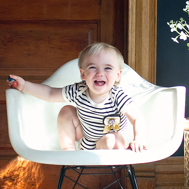 One Year Old (Calvin’s Monthly Photos)