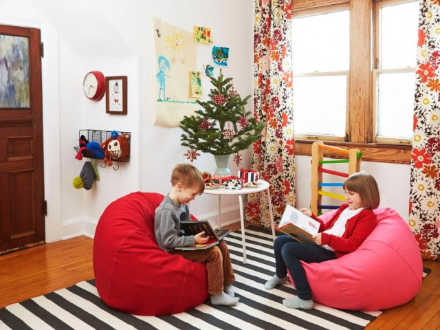 Making it Lovely's Playroom in HGTV Magazine's Christmas 2015 Issue