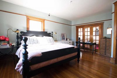 Bedroom with Quincy Bed