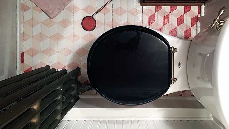 Painting a DIY Geometric Tumbling Blocks Floor Pattern in a Bathroom | Making it Lovely