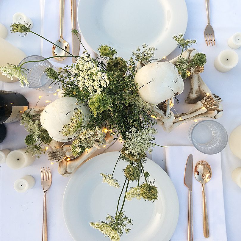 Dîner en Blanc Gothic White Table with Skeletons | Making it Lovely