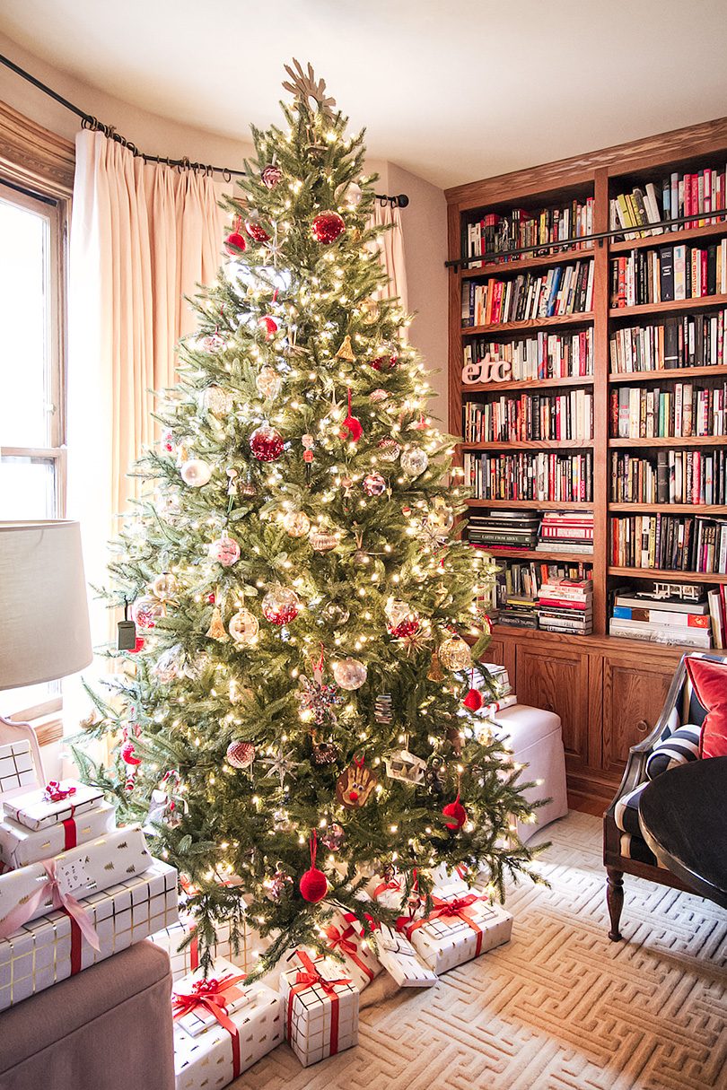 Oh Christmas Tree! (Making it Lovely's Library for Christmas)