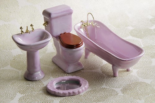 miniature dollhouse bathroom