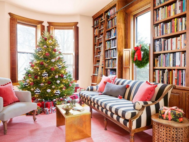 Making it Lovely's Home Library in HGTV Magazine's Christmas 2015 Issue