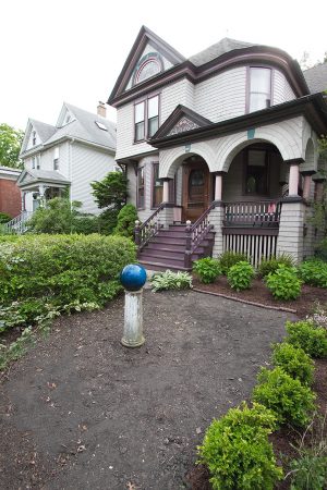 The Front Garden's New Layout - Making it Lovely